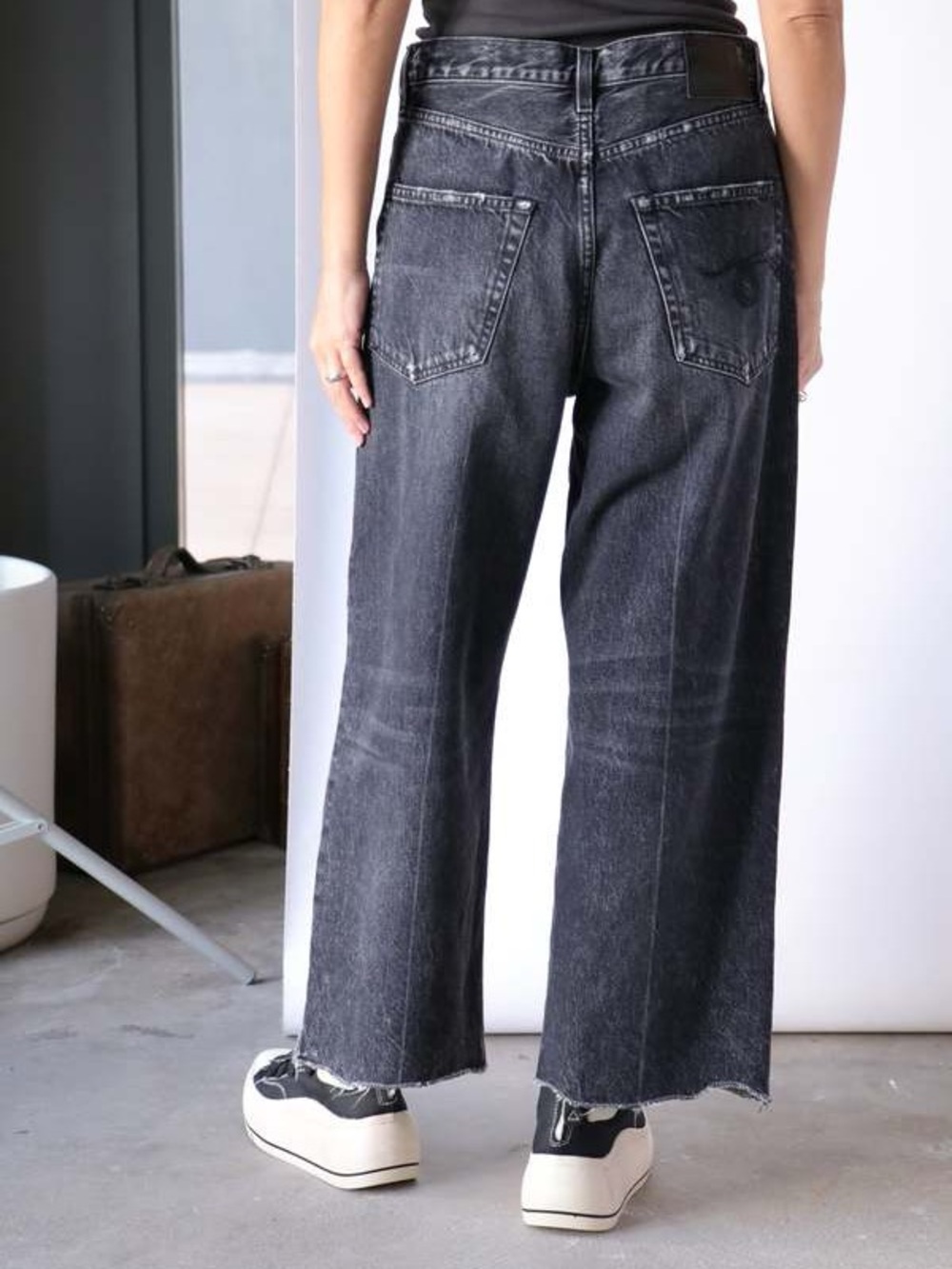R13 cropped boyfriend jeans - Picture 2 of 9